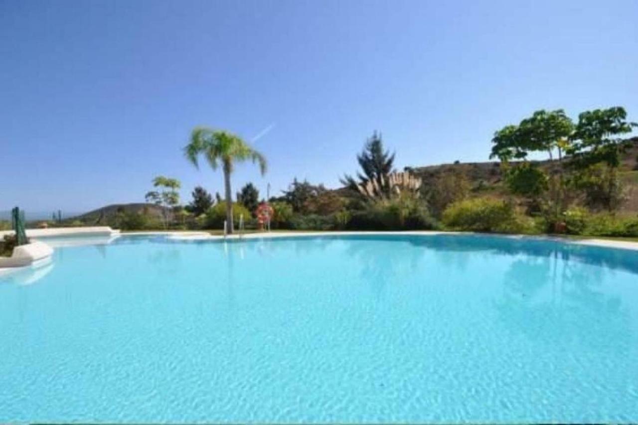Calanova Sunny Apartment Михас Екстериор снимка